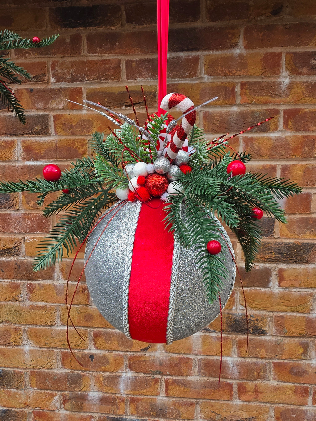Candy Cane Crush Sister 15cm/20cm Bauble Set