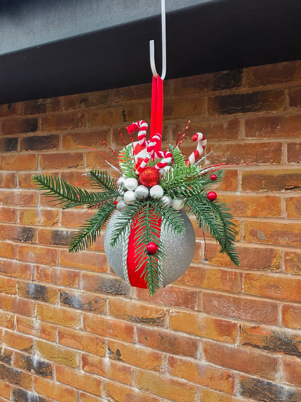 Candy Cane Crush Sister 15cm/20cm Bauble Set