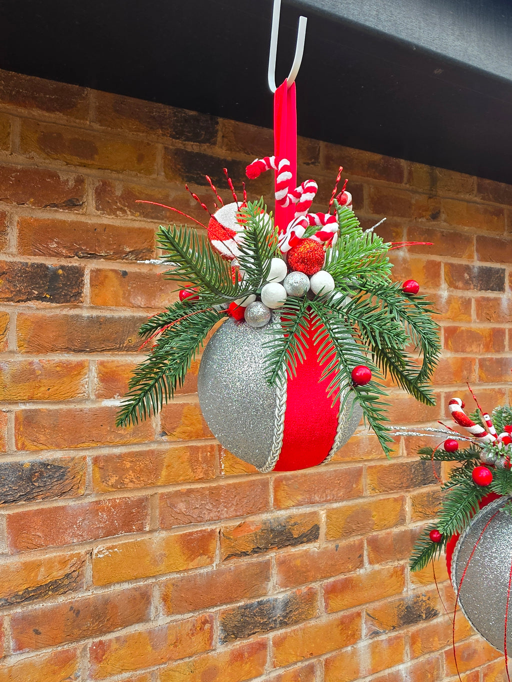 Candy Cane Crush Sister 15cm/20cm Bauble Set