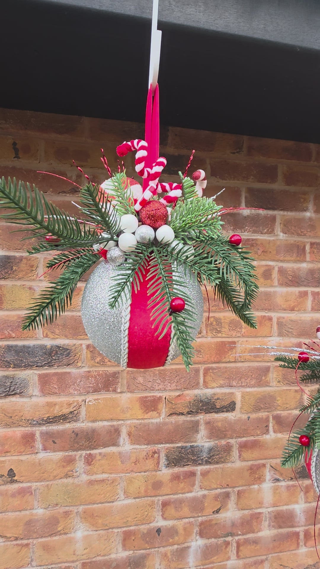 Candy Cane Crush Sister 15cm/20cm Bauble Set